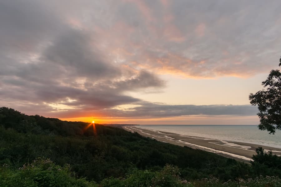 Plage de Colleville à découvrir en famille dans le Calvados